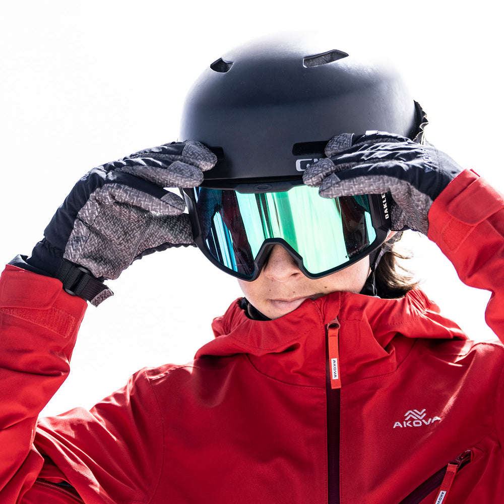Youth Elevated Glove | Ski & Snowboard | Winter Accessories